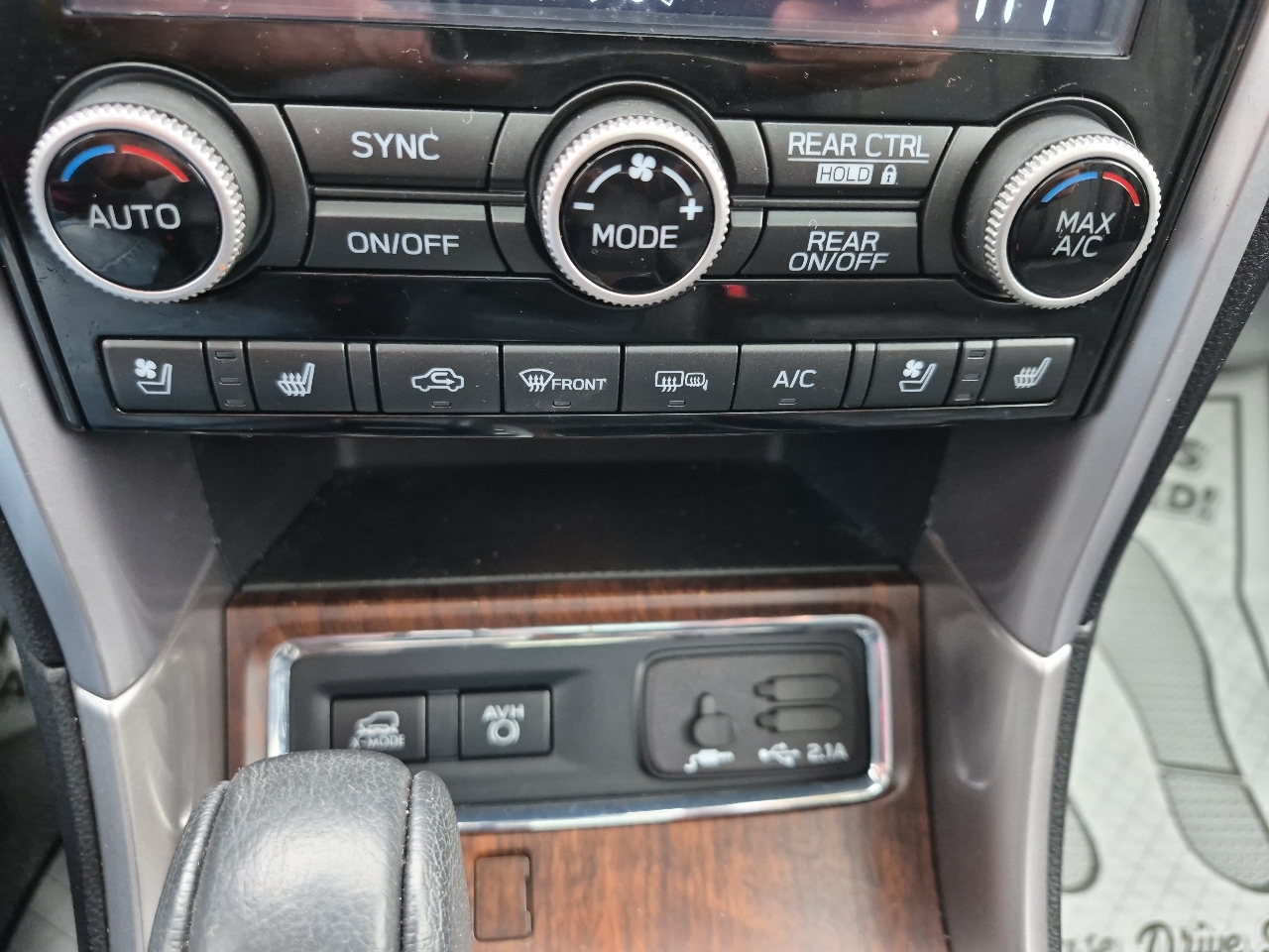 Subaru Ascent Touring 2022