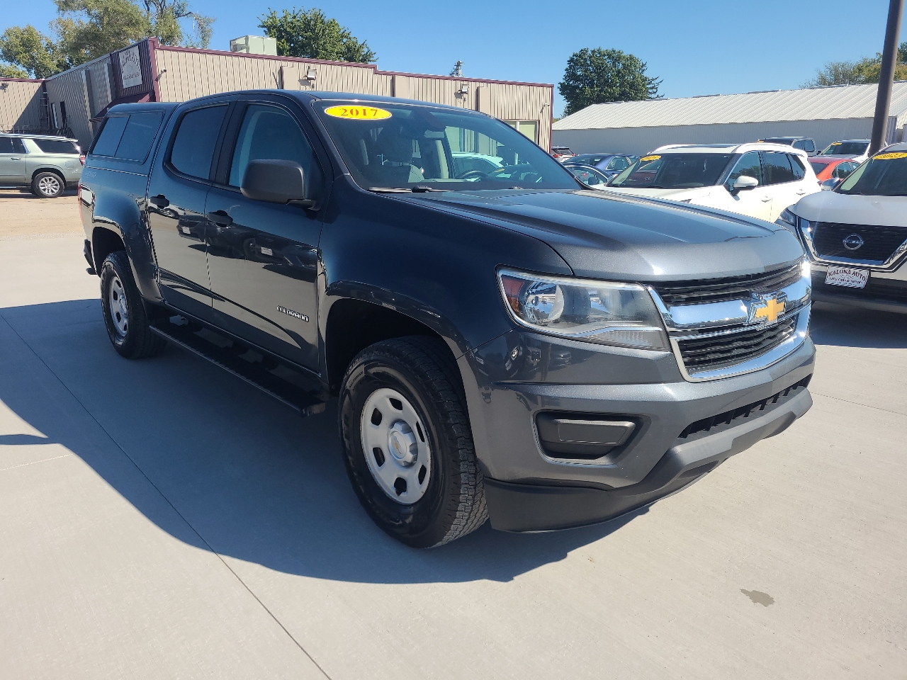 2017 Chevrolet Colorado Work Truck photo 3
