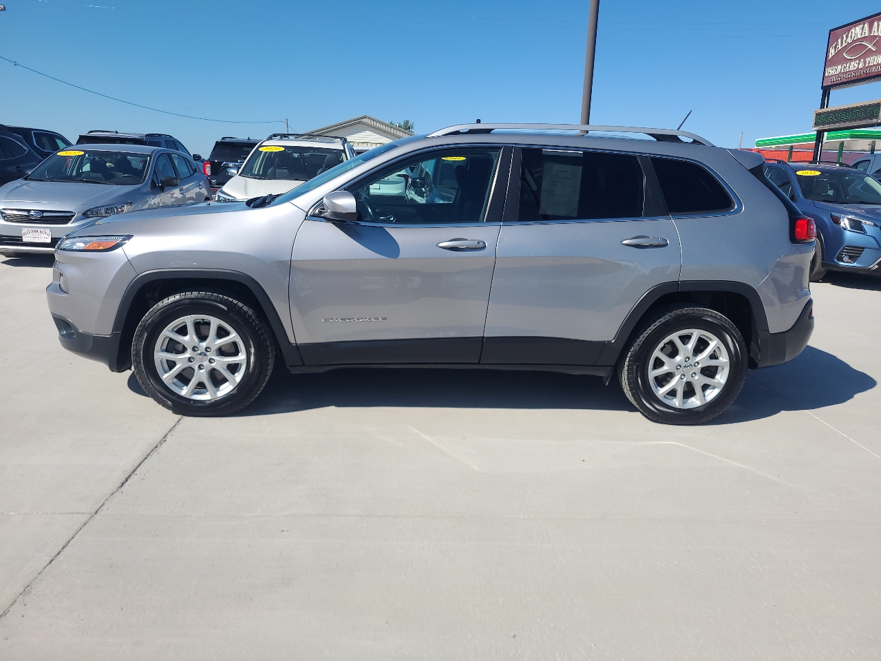 2017 Jeep Cherokee Latitude photo 8