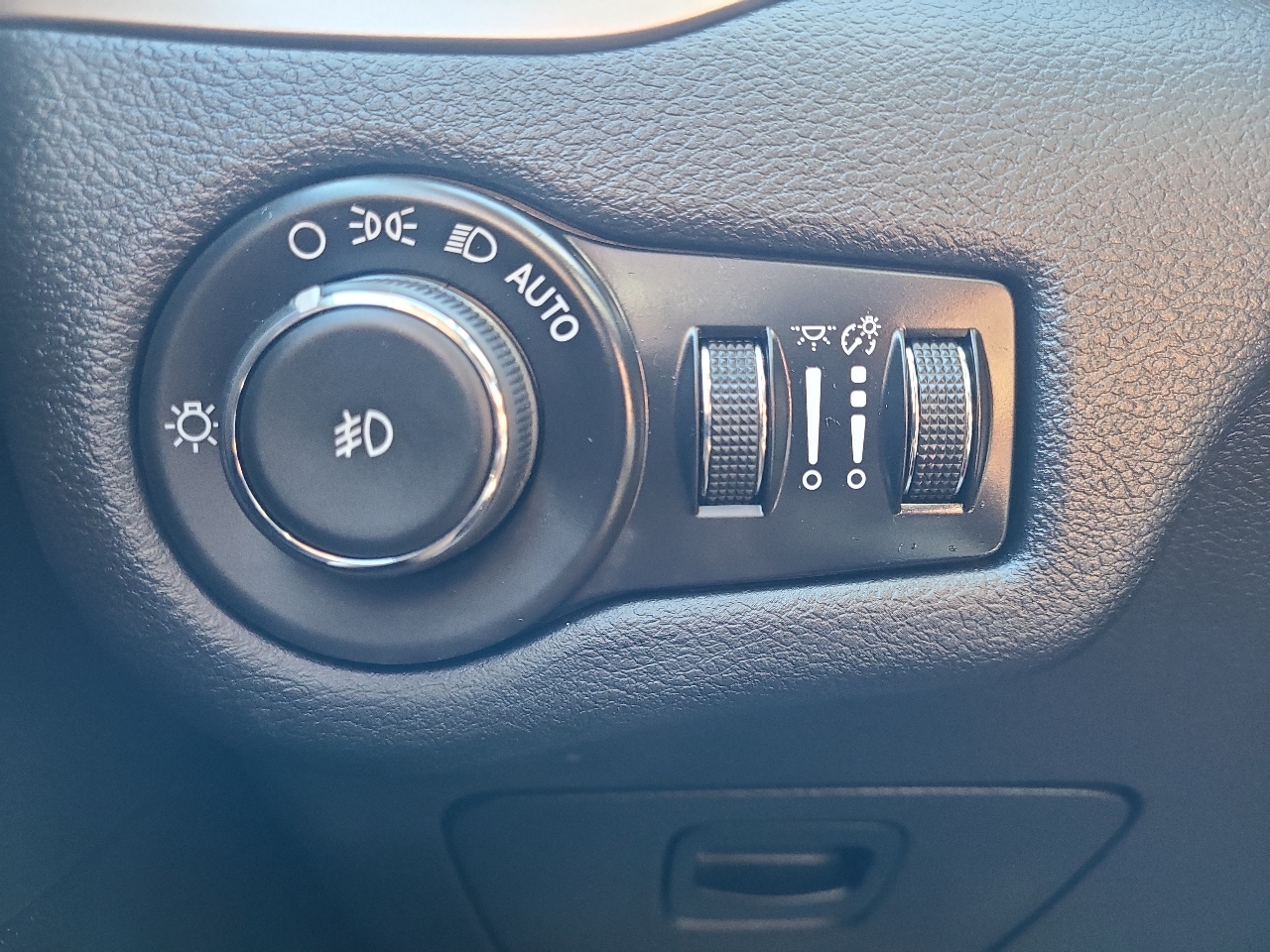 2017 Jeep Cherokee Latitude photo 14