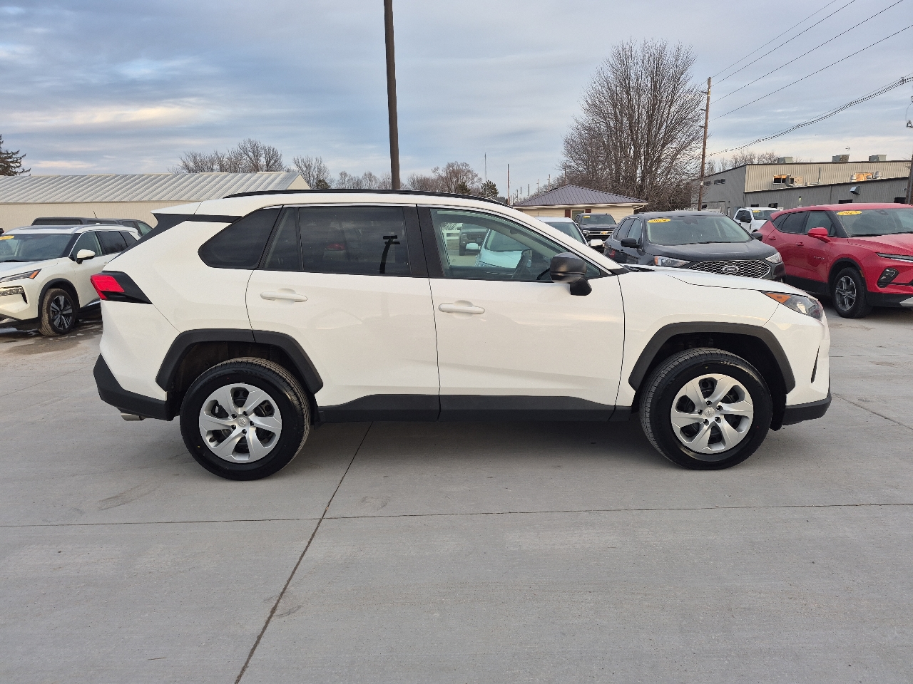 Toyota RAV4 LE AWD 2020