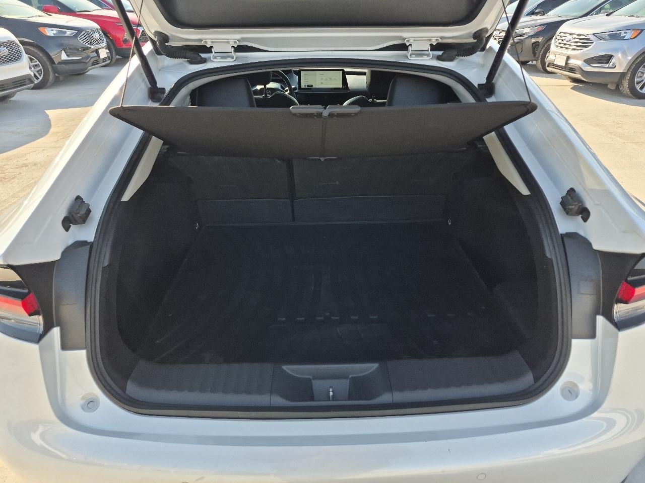 Toyota Prius XLE 2024