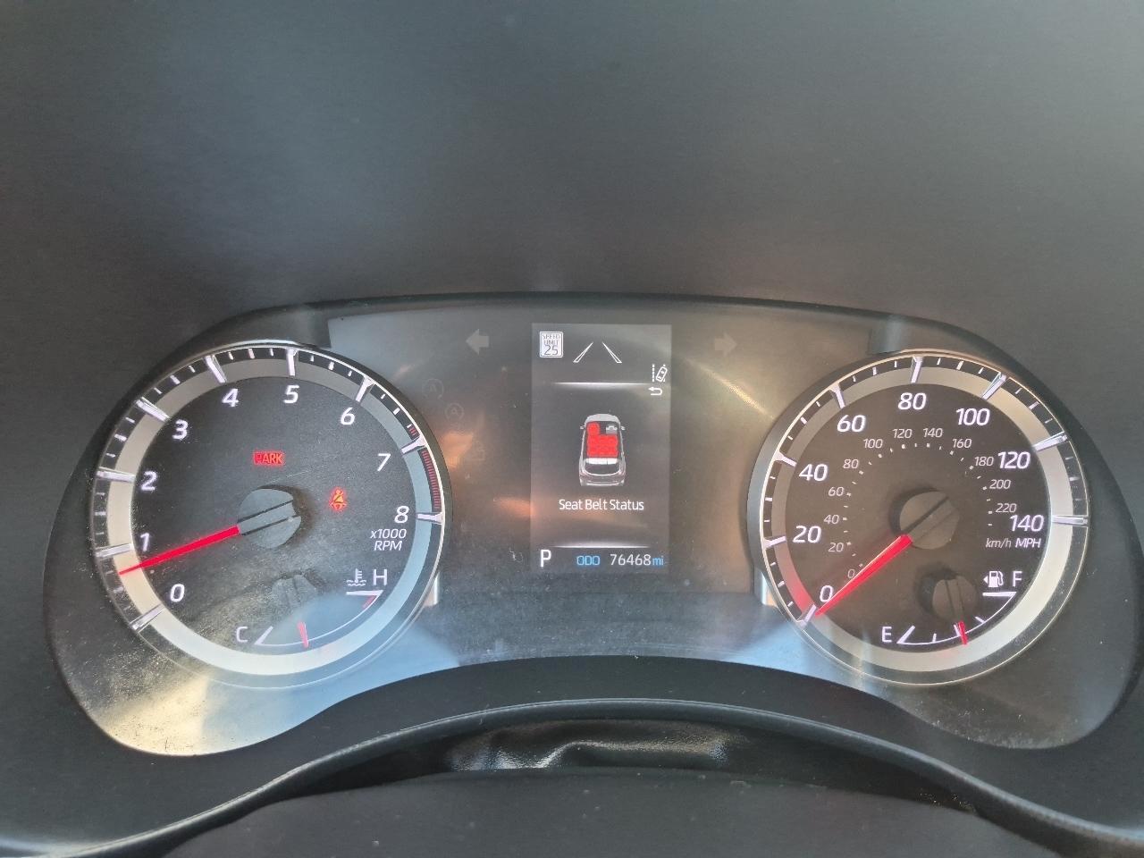 Toyota Highlander LE AWD V6 2021