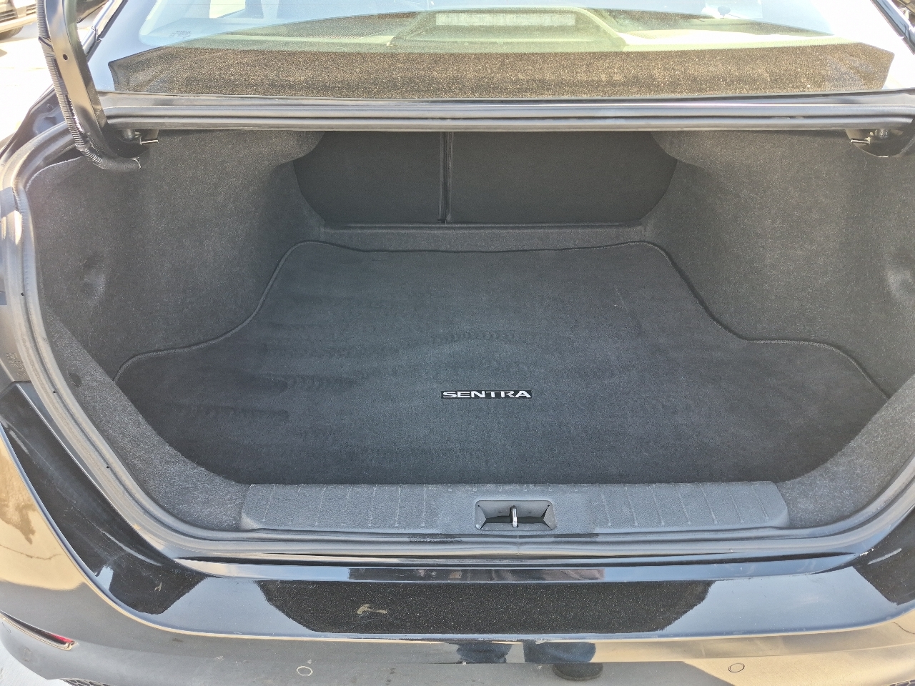 Nissan Sentra SV 2023