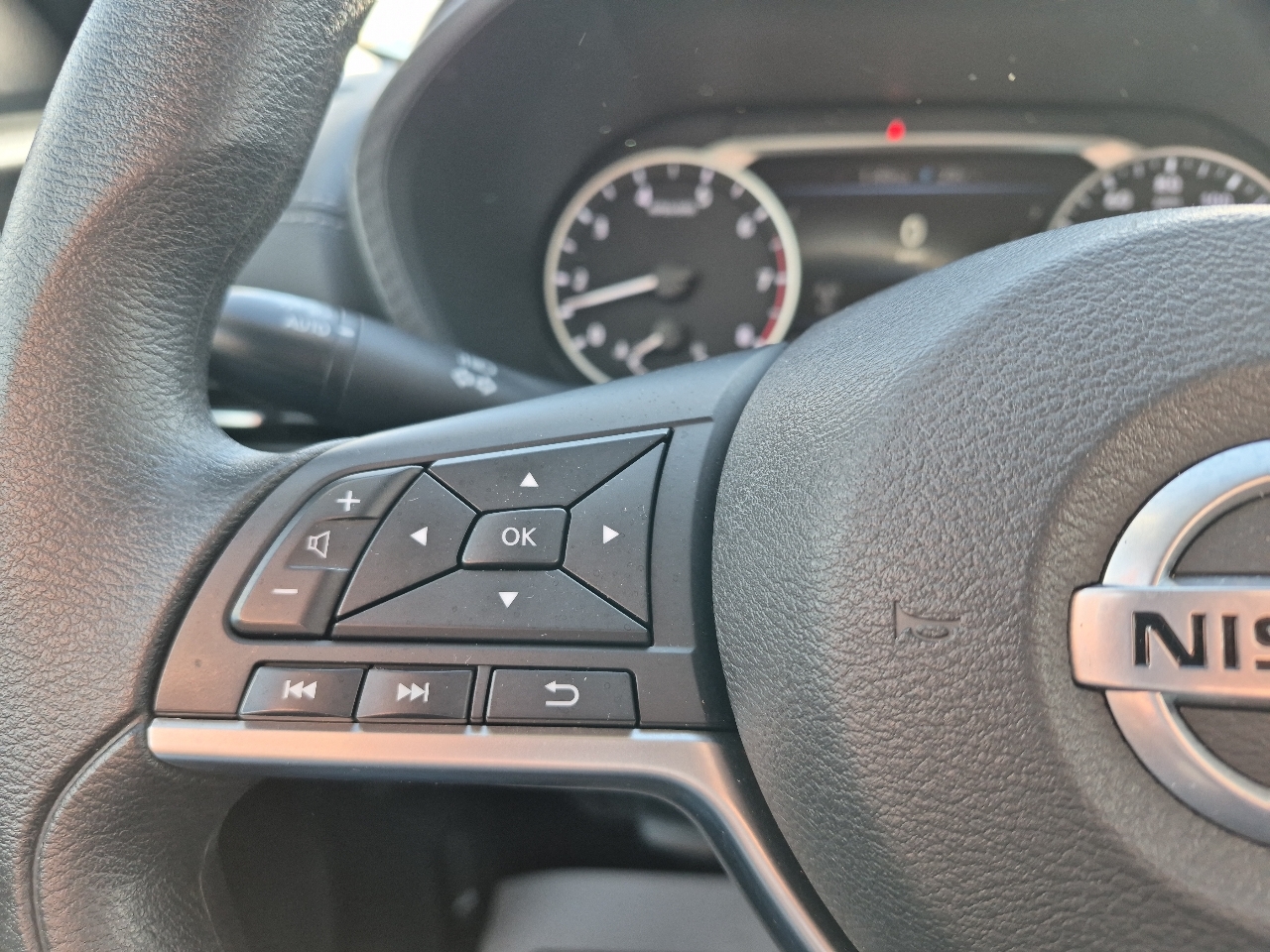 Nissan Sentra SV 2023