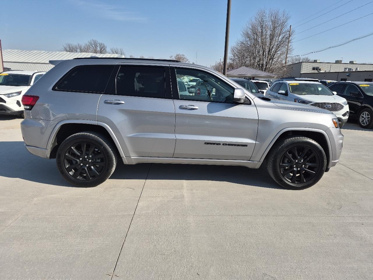 Jeep Grand Cherokee Laredo 4WD 2018
