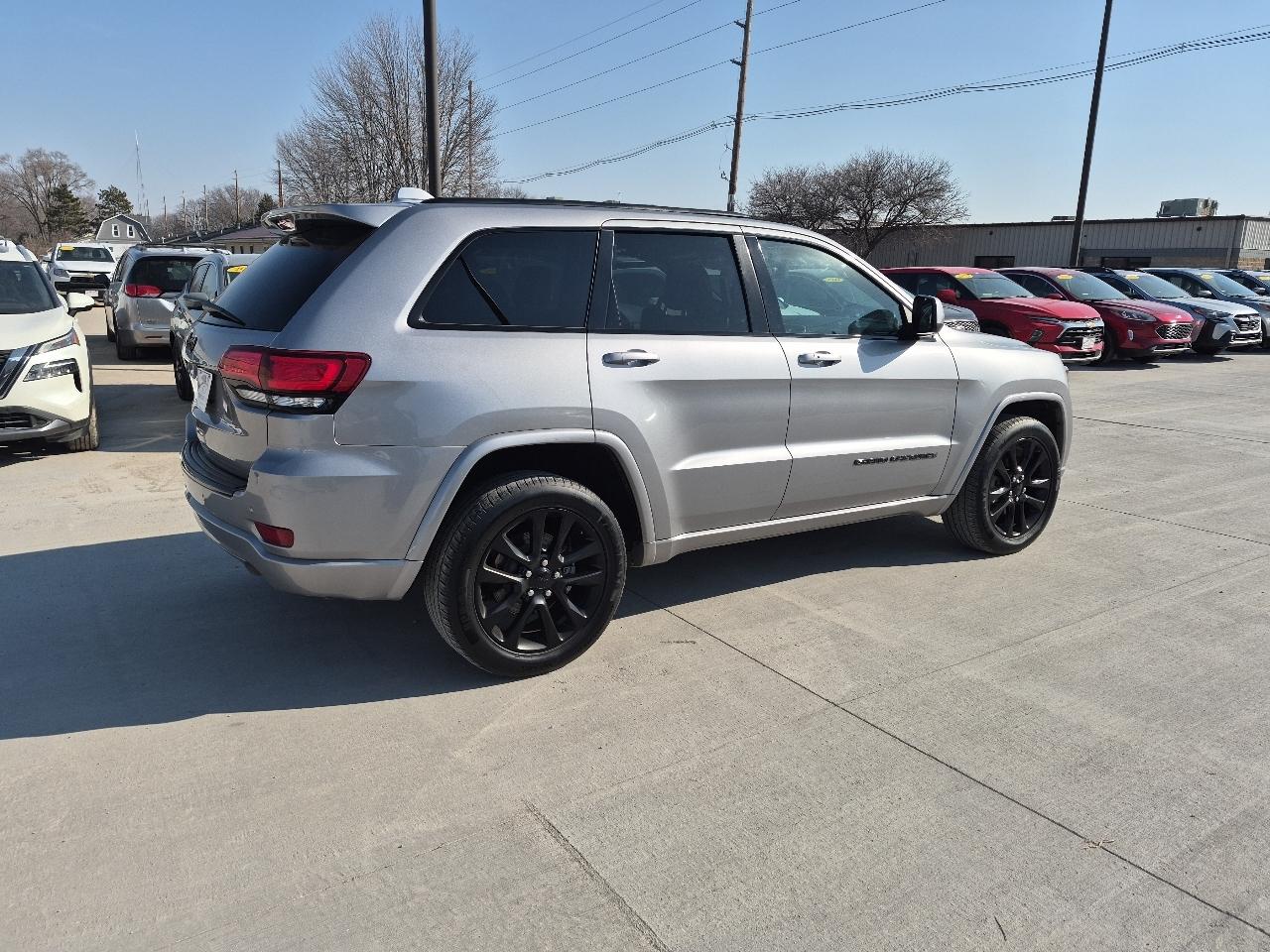 Jeep Grand Cherokee Laredo 4WD 2018