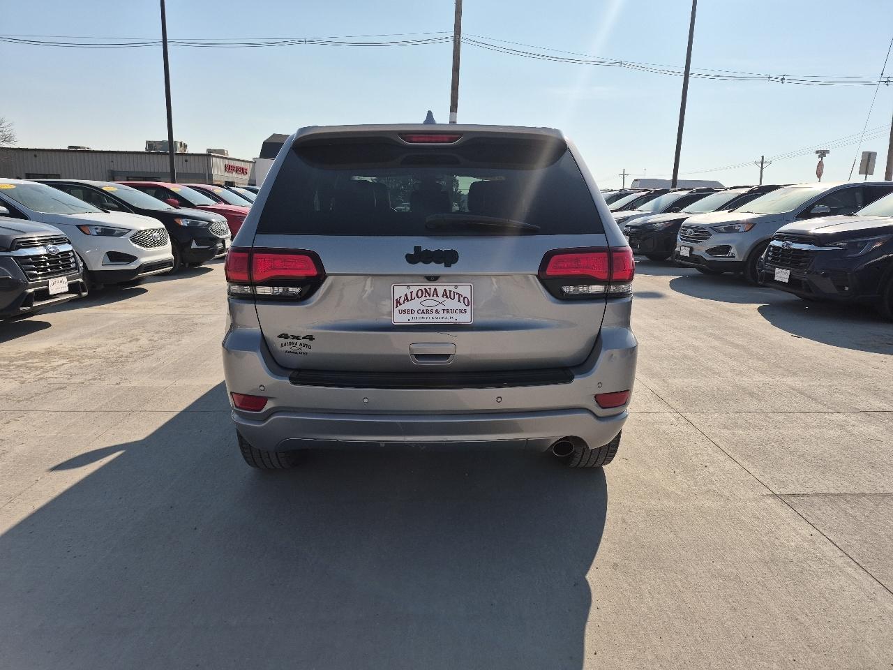 Jeep Grand Cherokee Laredo 4WD 2018