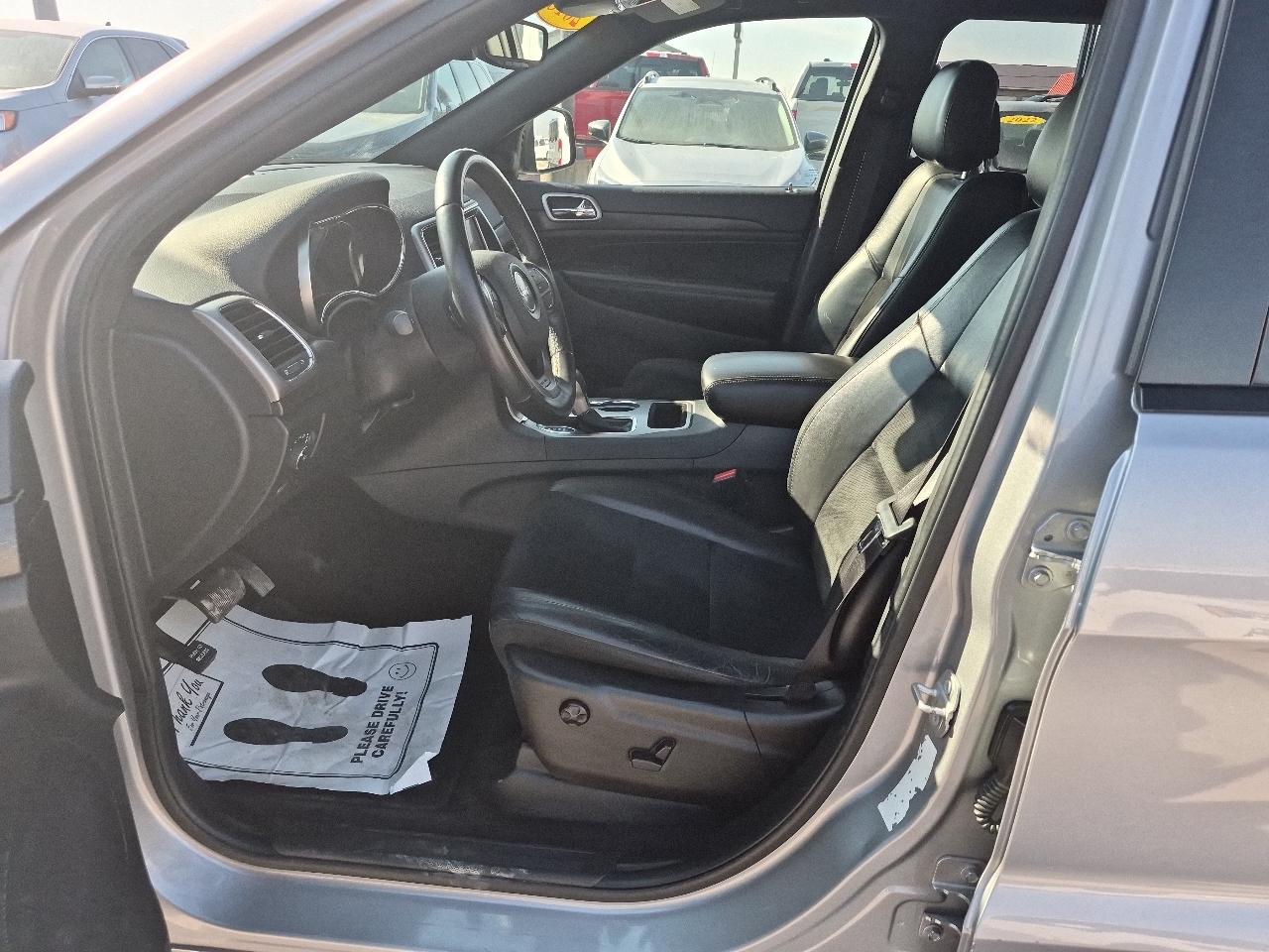 Jeep Grand Cherokee Laredo 4WD 2018