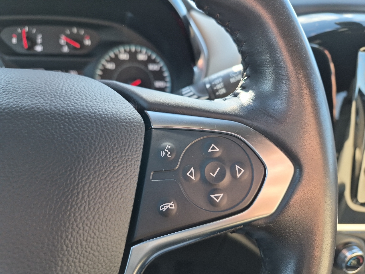 Chevrolet Traverse AWD 4dr LT Cloth w/2FL 2022