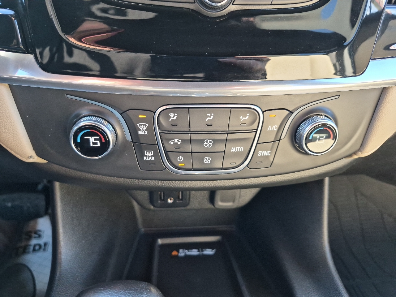 Chevrolet Traverse AWD 4dr LT Cloth w/2FL 2022