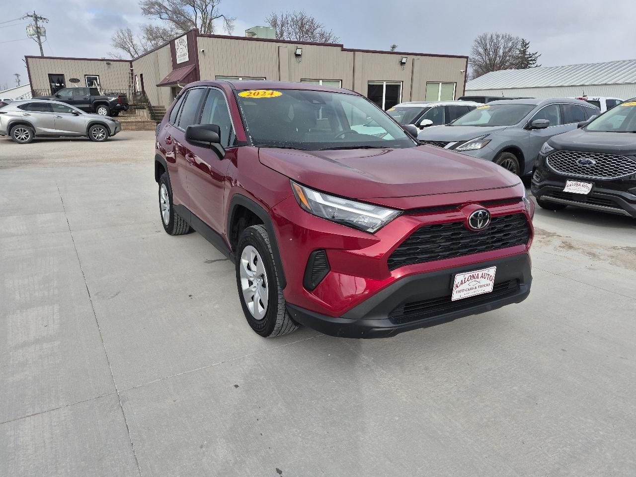 Toyota RAV4 LE AWD 2024