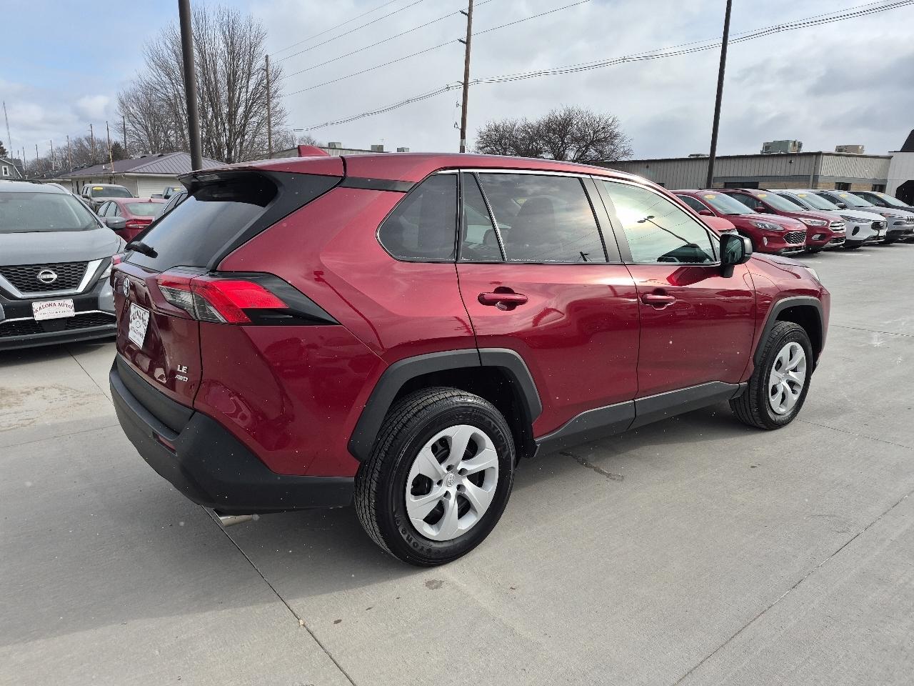 Toyota RAV4 LE AWD 2024