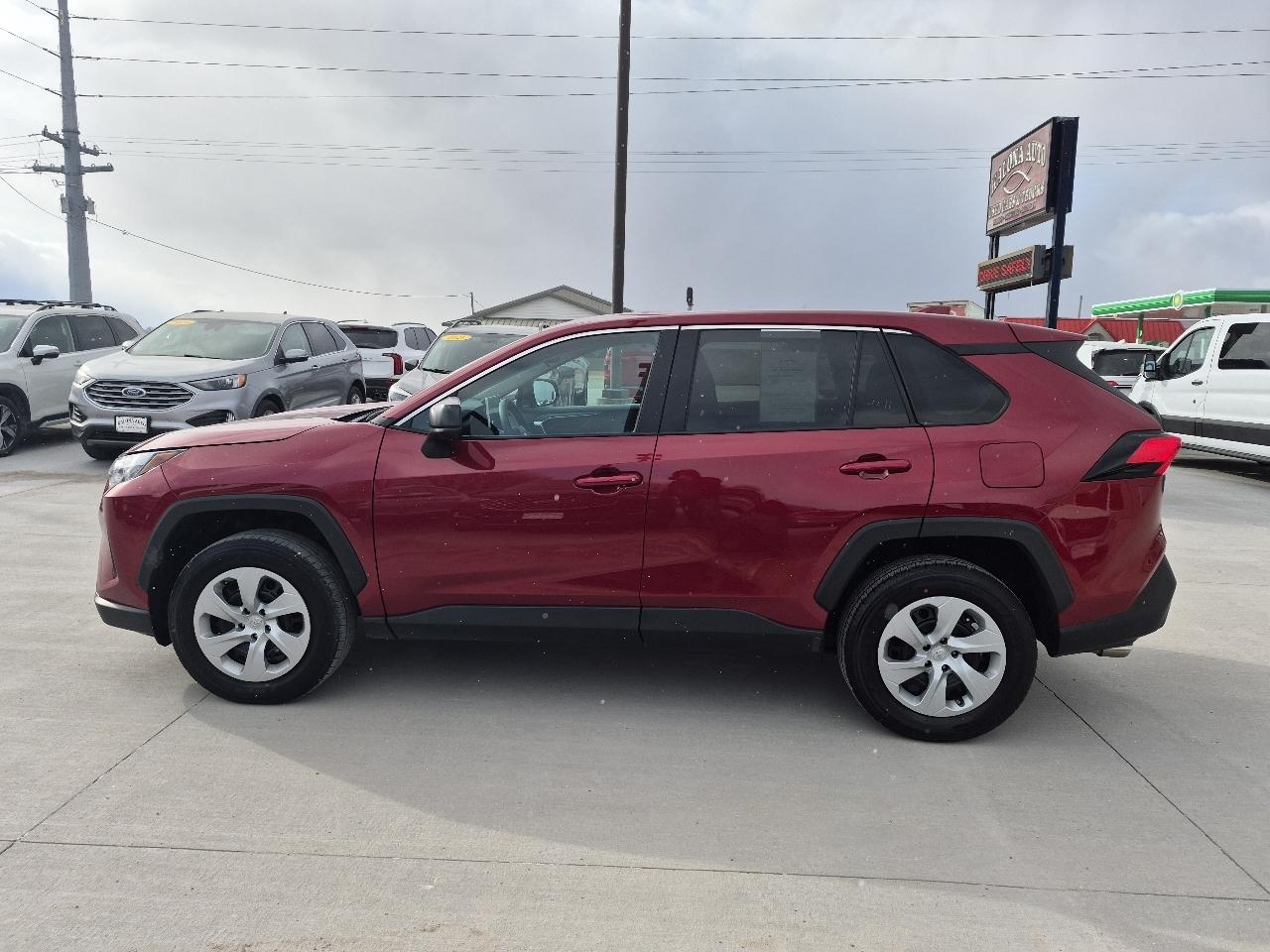 Toyota RAV4 LE AWD 2024