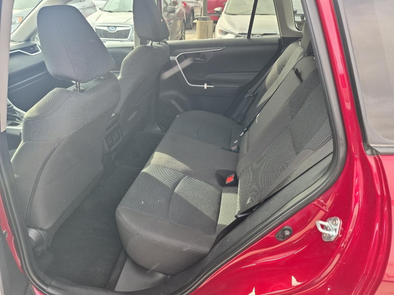 Toyota RAV4 LE AWD 2024