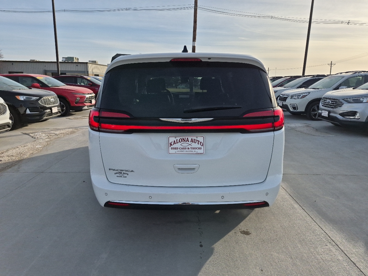Chrysler Pacifica Touring L 2023