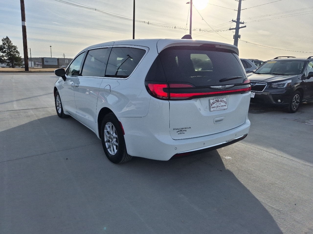 Chrysler Pacifica Touring L 2023