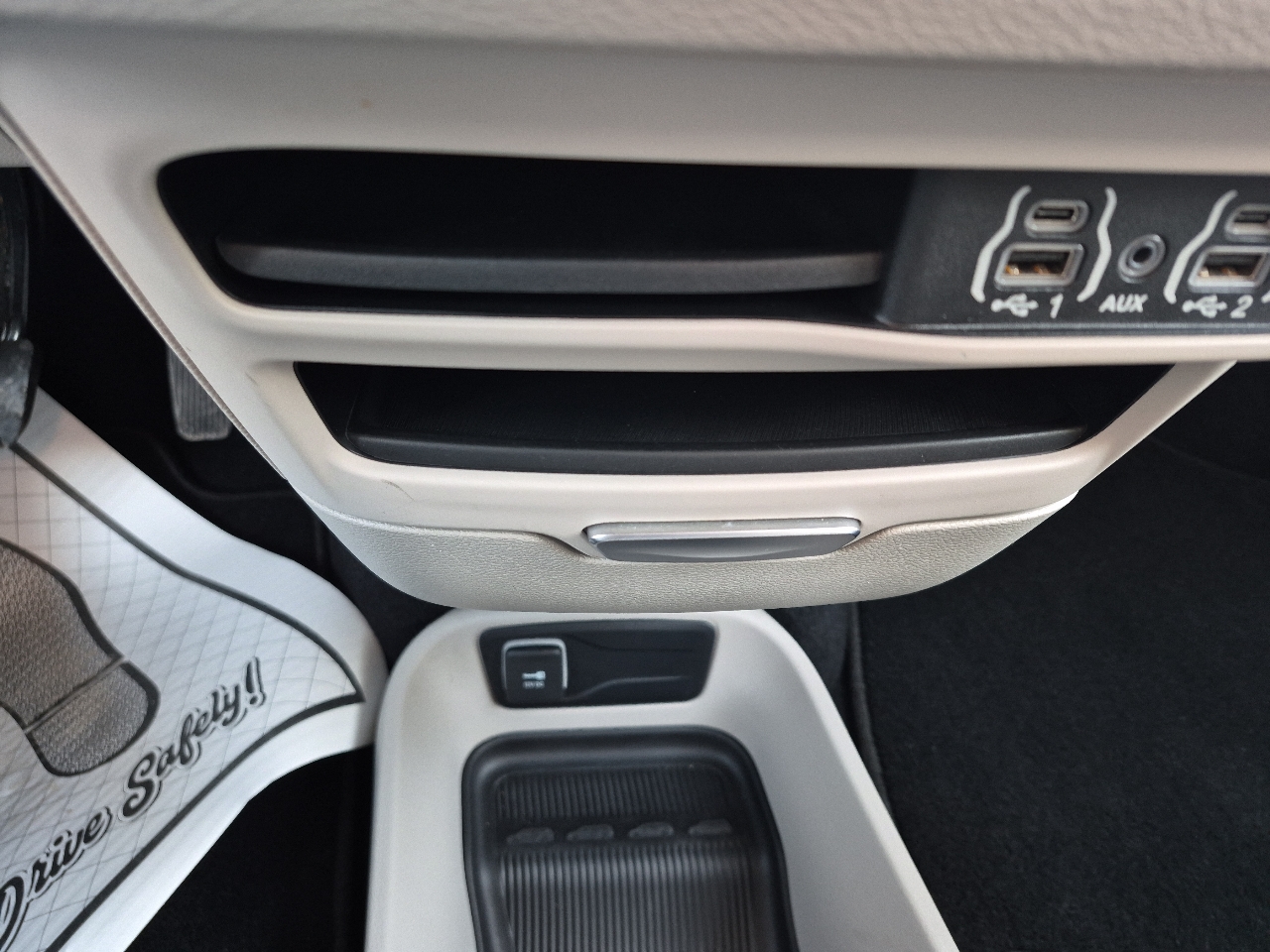 Chrysler Pacifica Touring L 2023