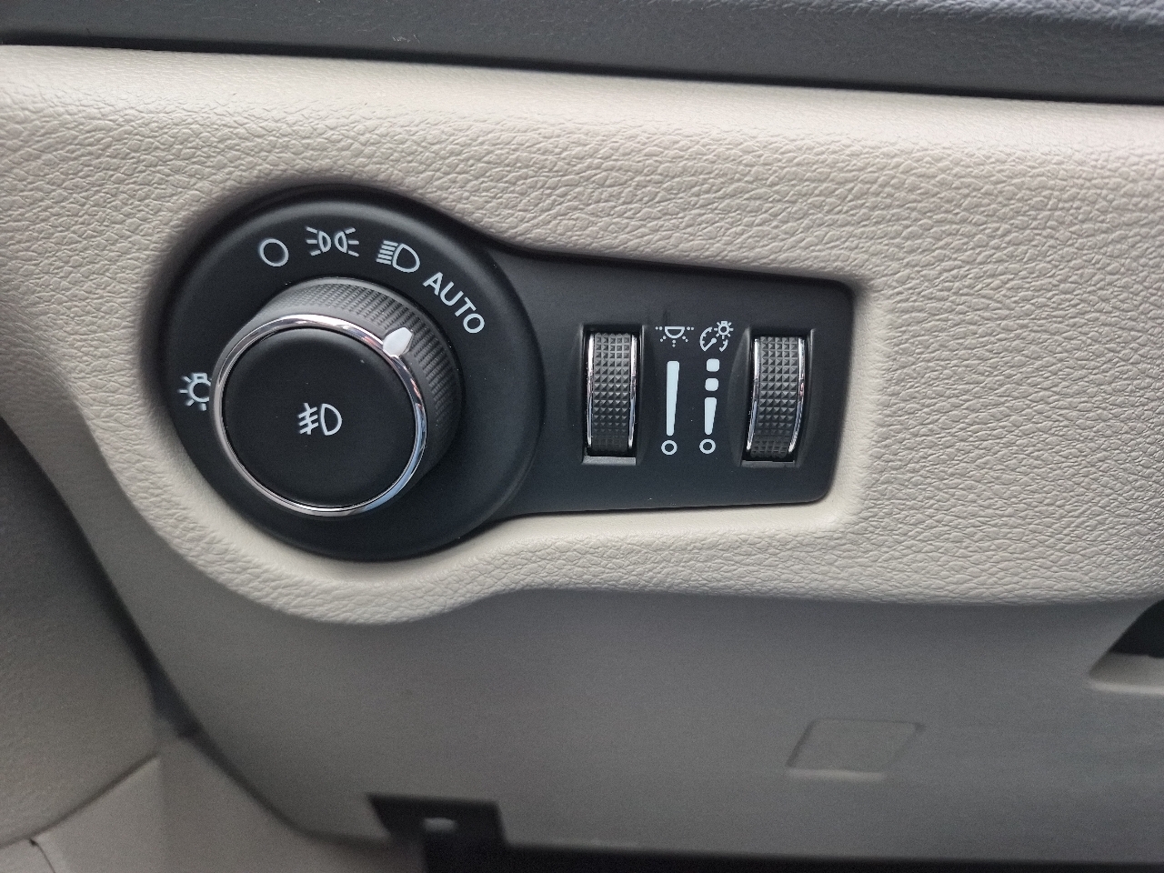 Chrysler Pacifica Touring L 2023