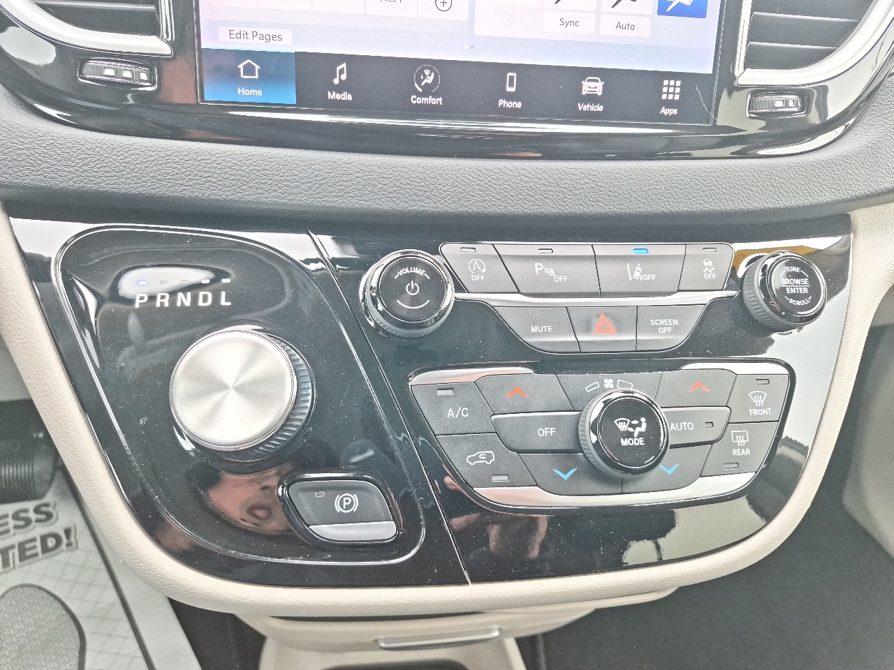 Chrysler Pacifica Touring L 2023