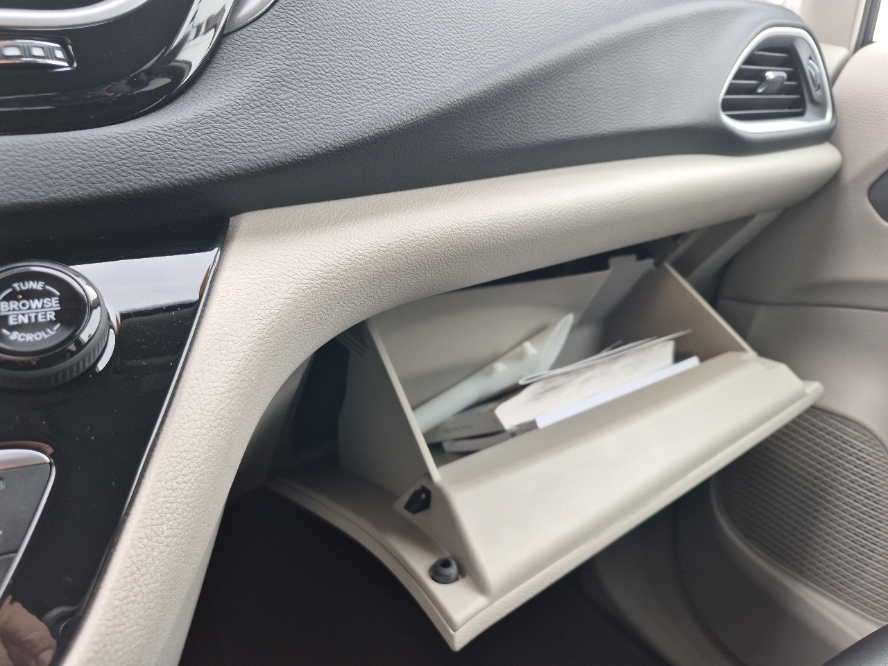 Chrysler Pacifica Touring L 2023