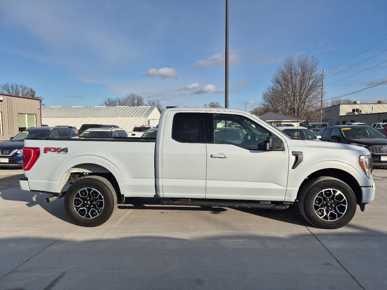 Ford F-150 4WD SuperCab 145" XLT 2022