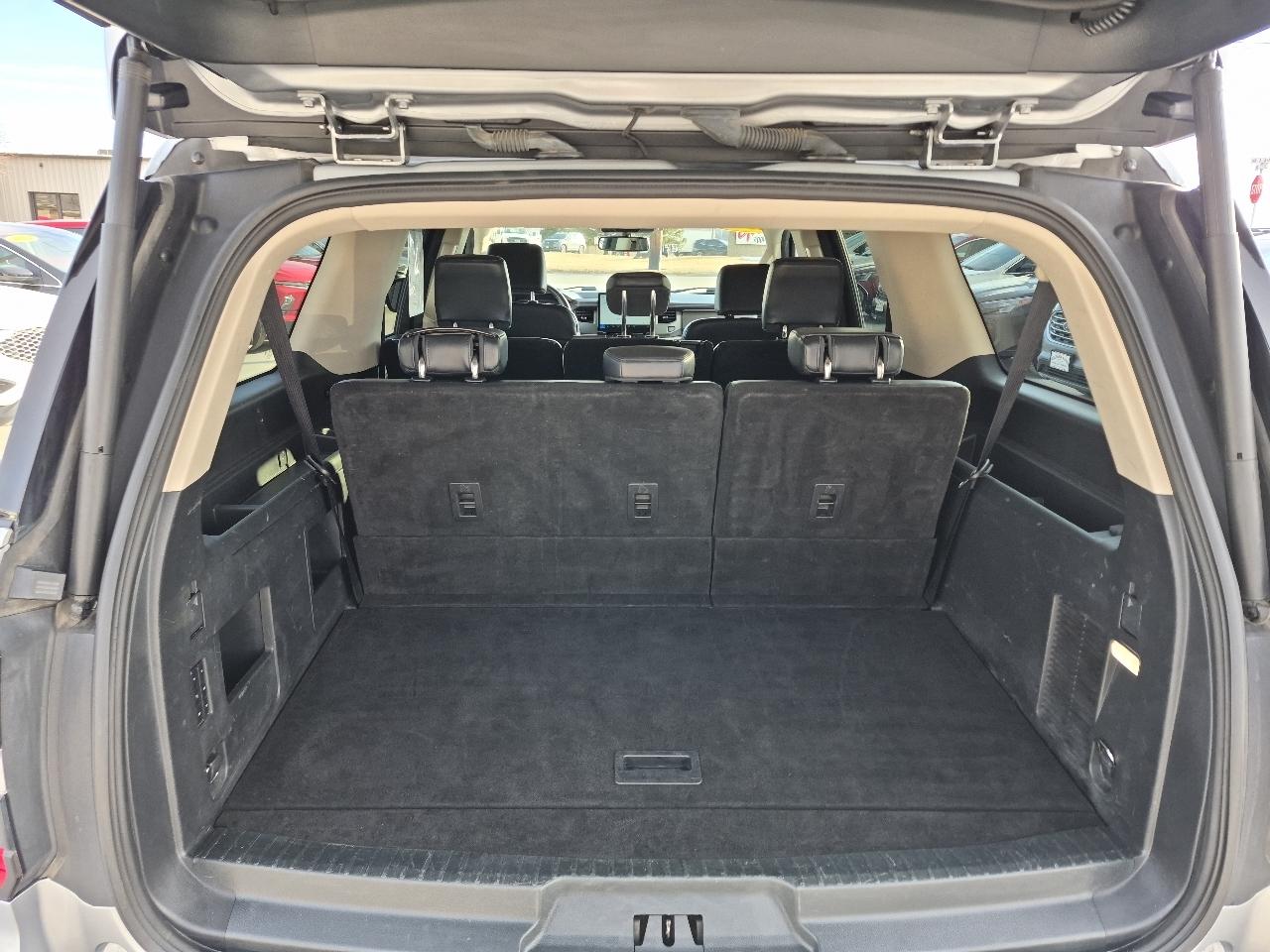 Ford Expedition MAX XLT 4WD 2023