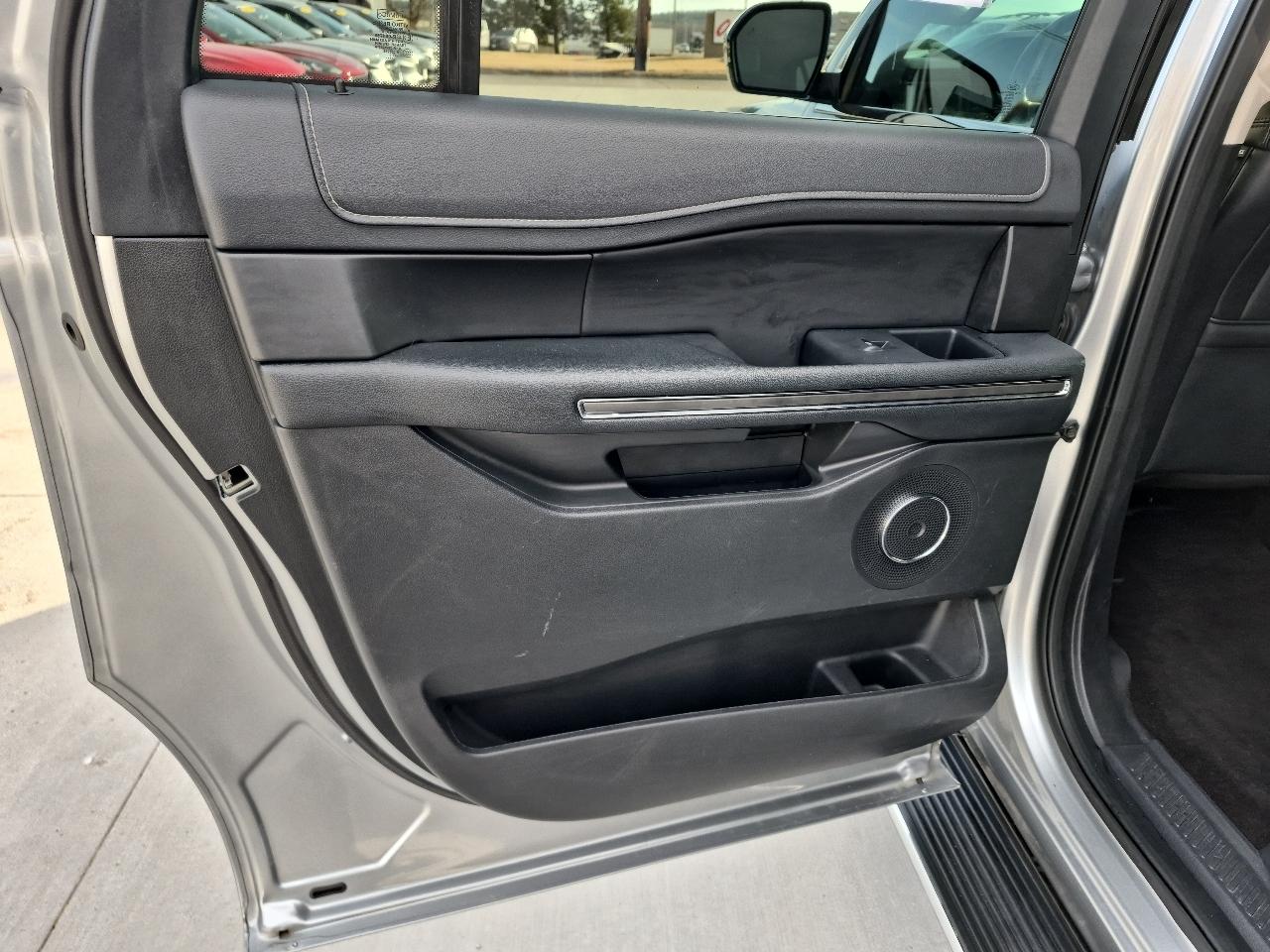 Ford Expedition MAX XLT 4WD 2023