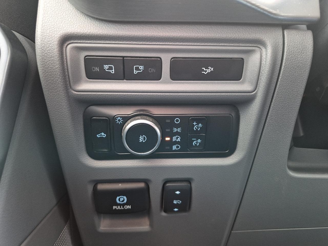 Ford F-150 Lariat SuperCrew 5.5-ft. Bed 4WD 2023