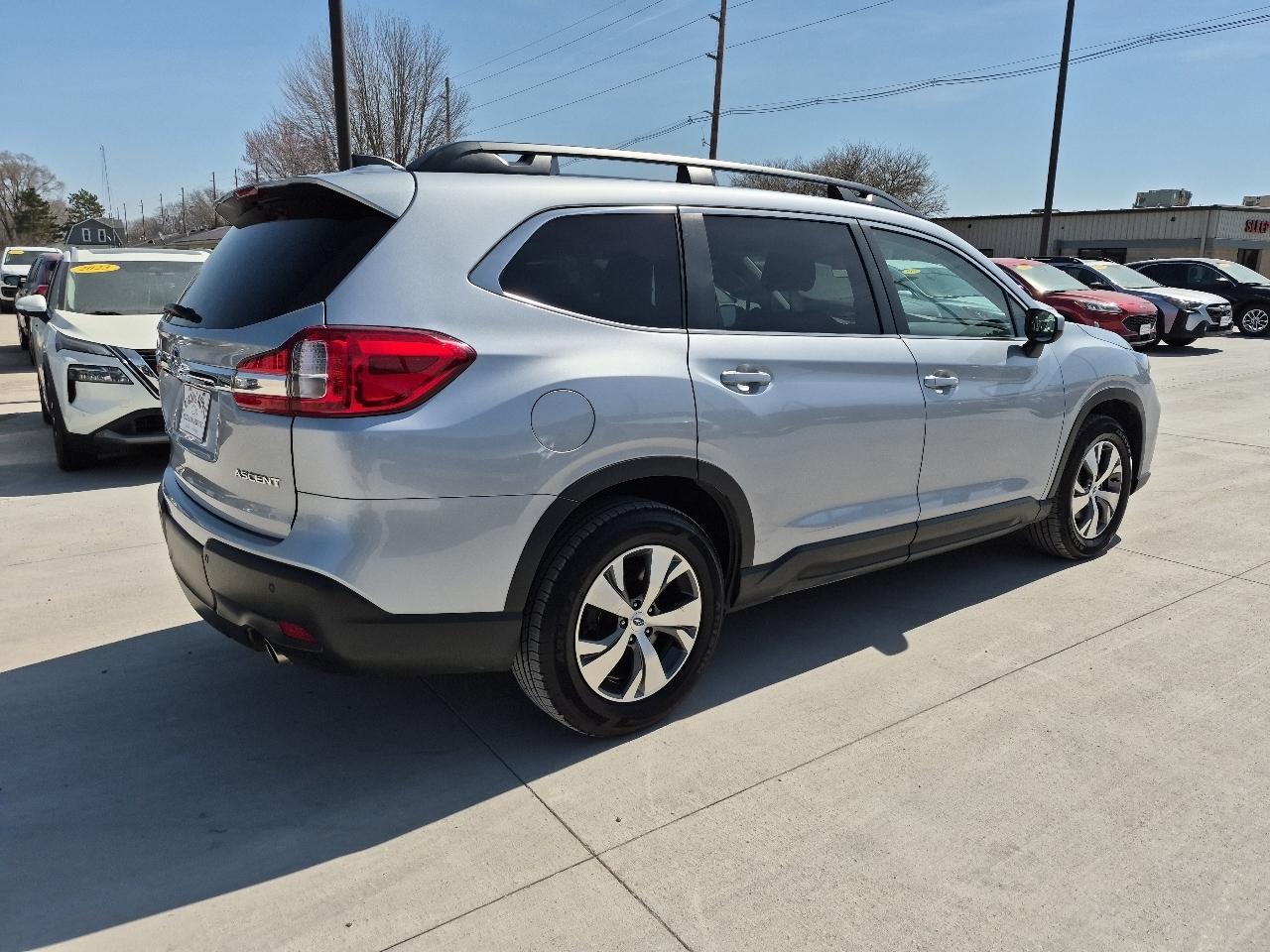 Subaru Ascent 2.4T Premium 8-Passenger 2022