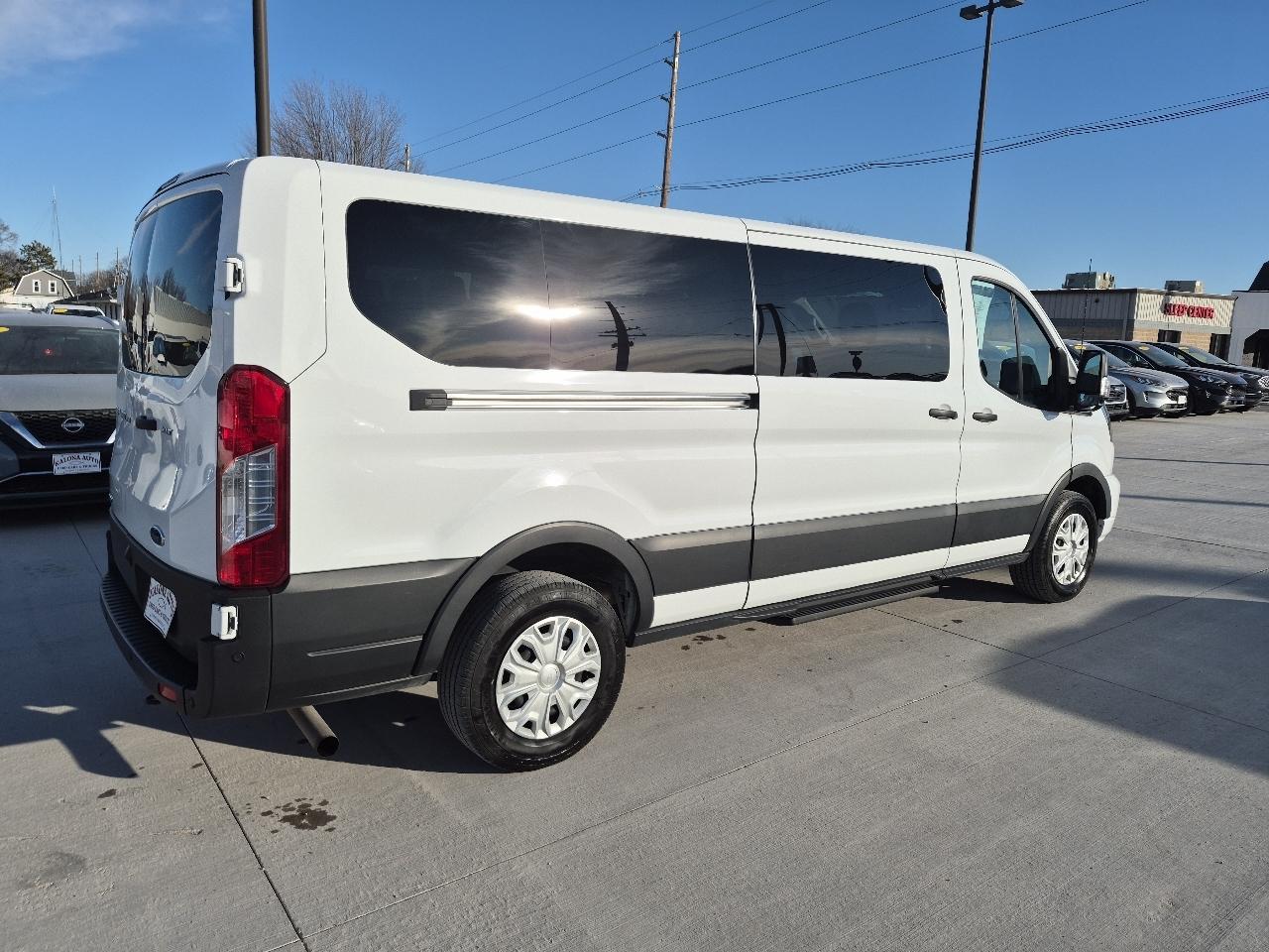 Ford Transit 350 Wagon Low Roof XL w/Sliding Pass. 148-in. WB 2023