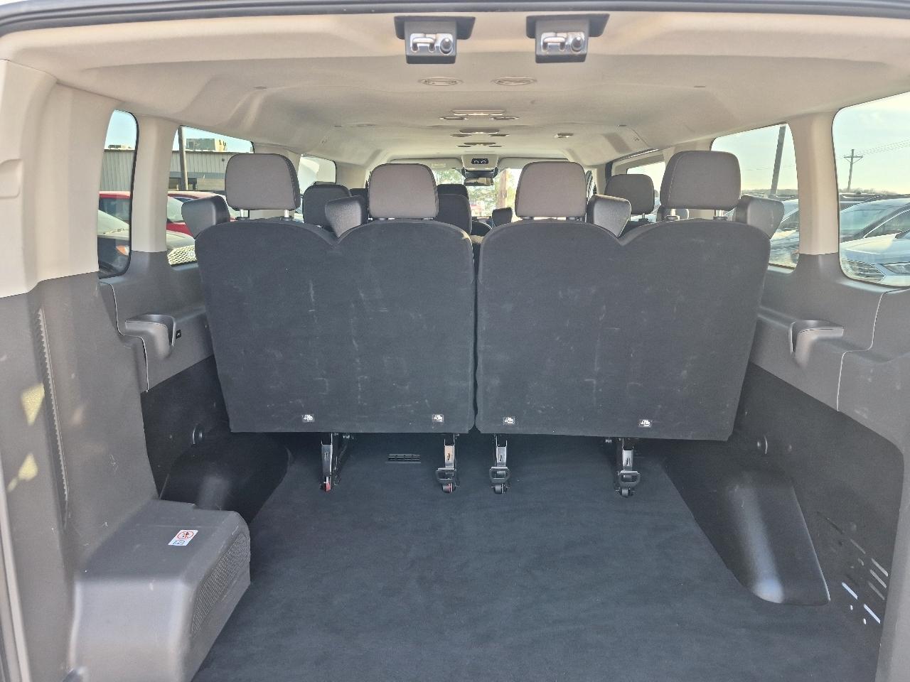 Ford Transit 350 Wagon Low Roof XL w/Sliding Pass. 148-in. WB 2023