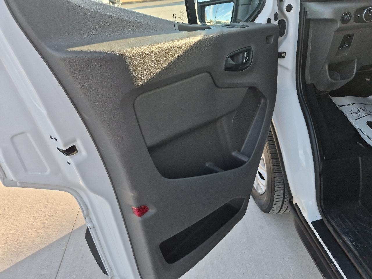 Ford Transit 350 Wagon Low Roof XL w/Sliding Pass. 148-in. WB 2023