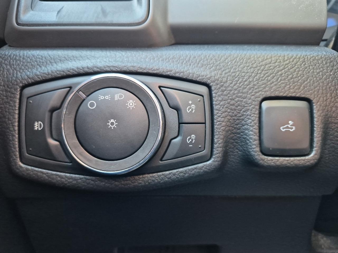 Ford Ranger STX SuperCab 4WD 2021