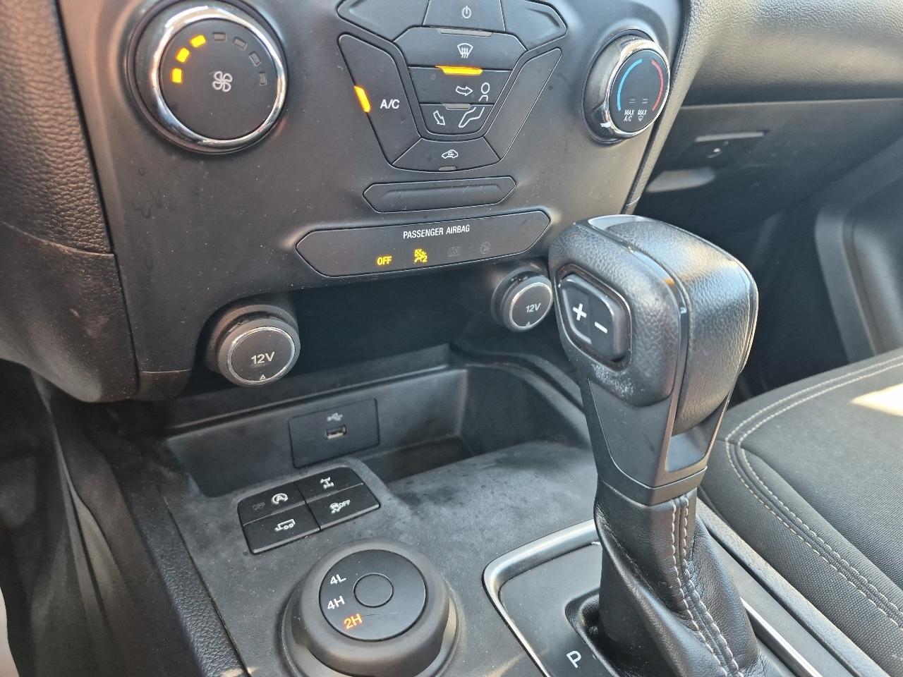 Ford Ranger STX SuperCab 4WD 2021