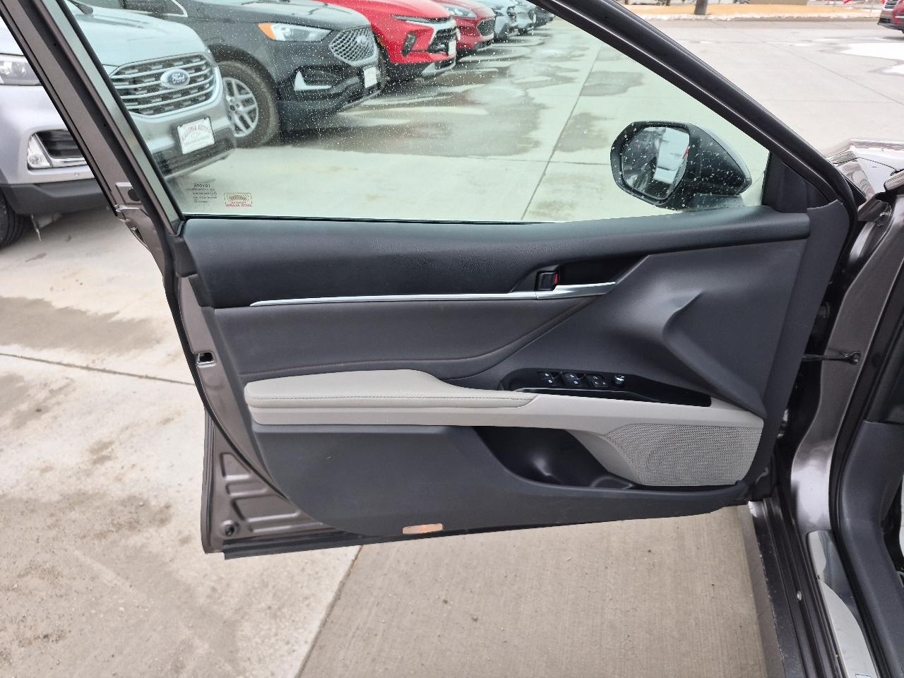 Toyota Camry LE 2018