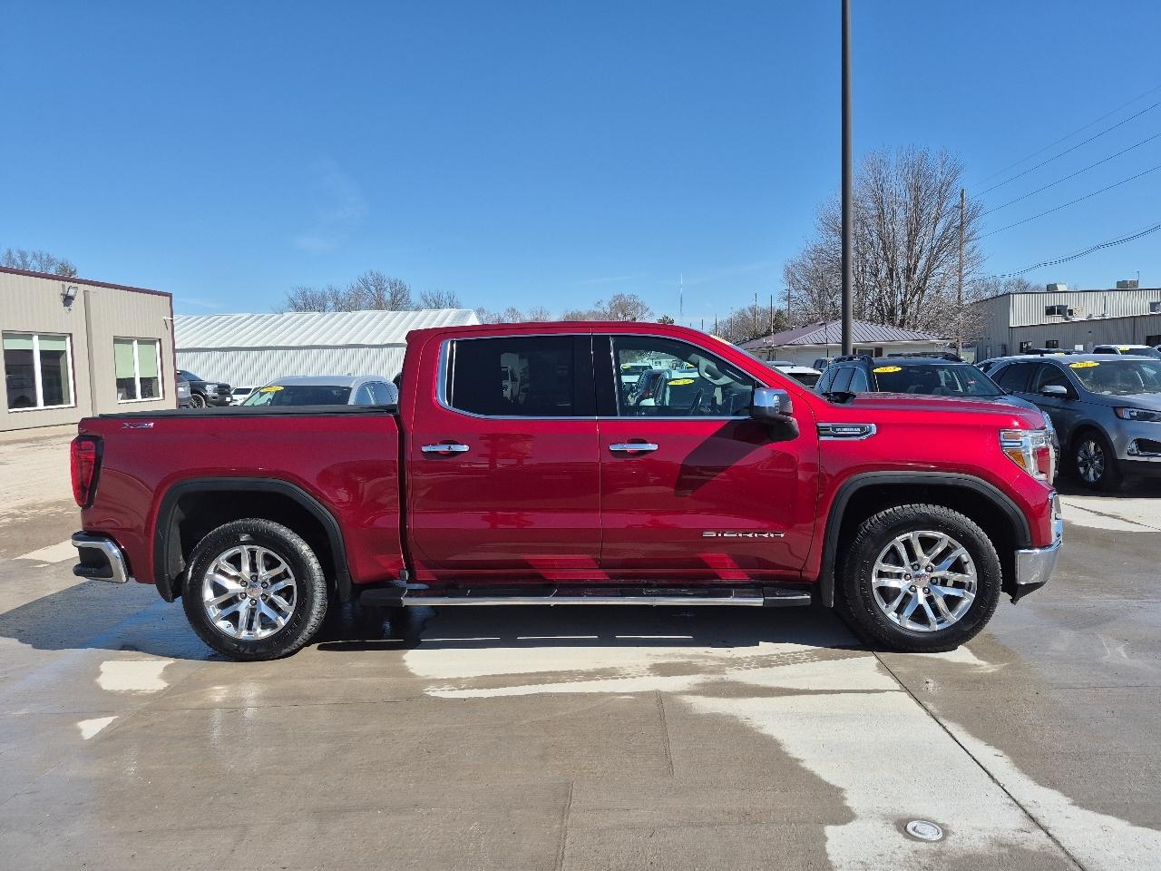 GMC Sierra 1500 SLT Crew Cab Short Box 4WD 2021