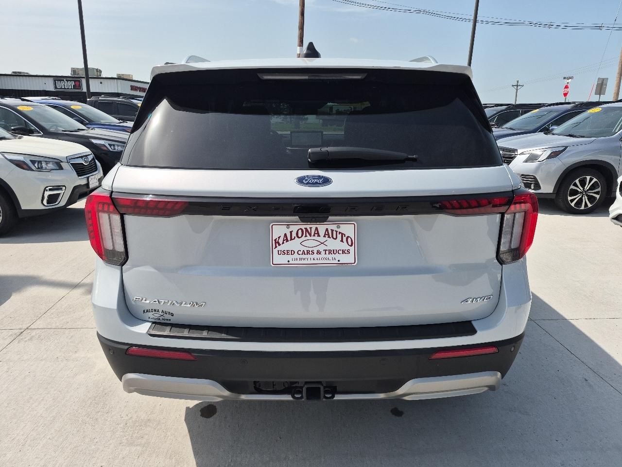 Ford Explorer Platinum AWD 2025