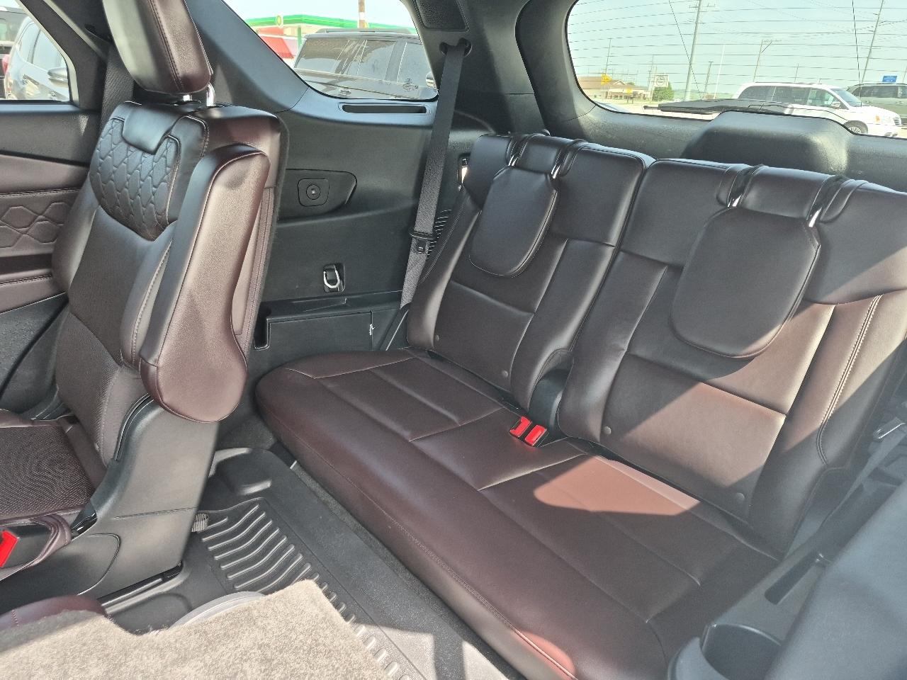 Ford Explorer Platinum AWD 2025