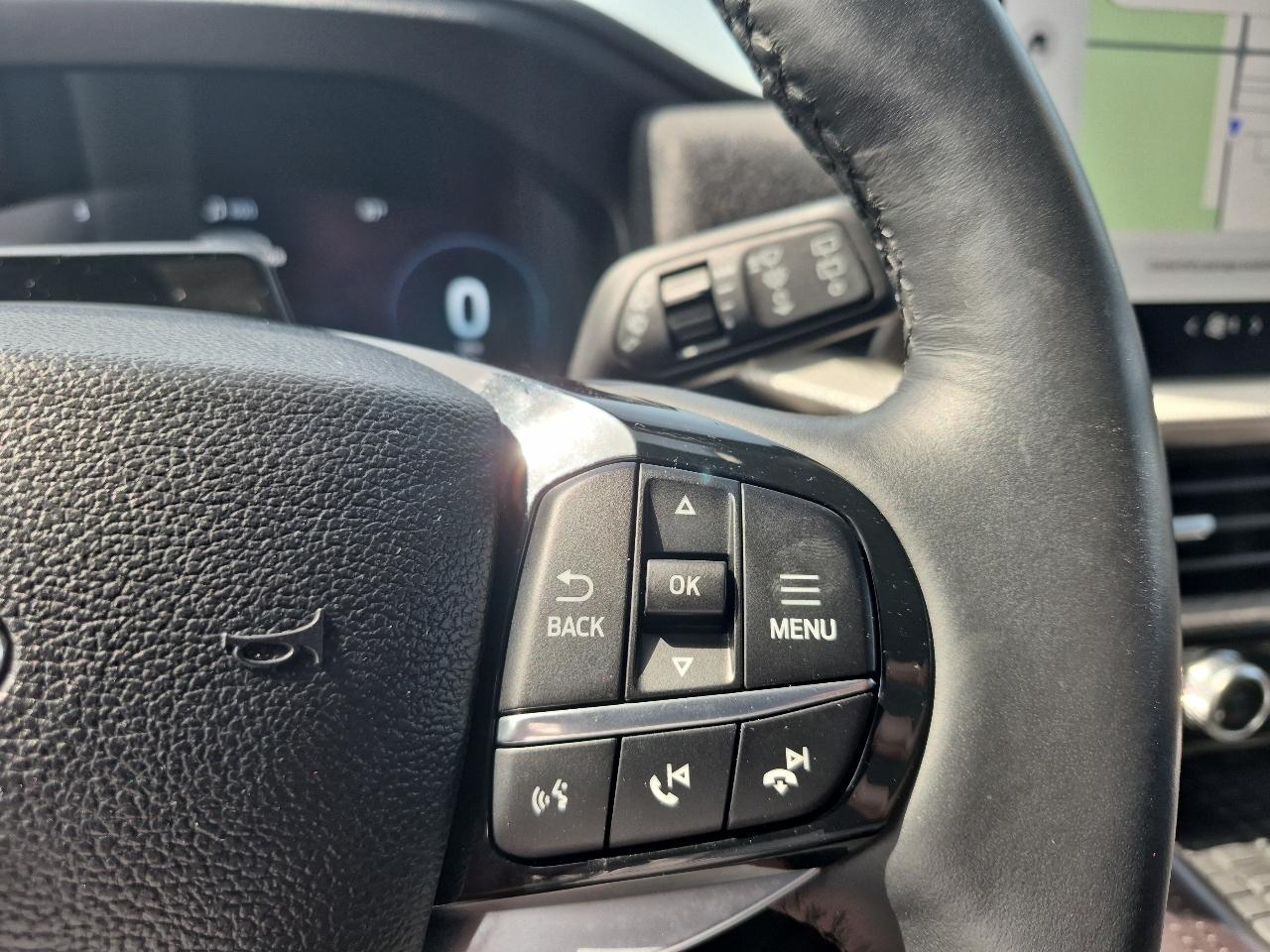 Ford Explorer Platinum AWD 2025