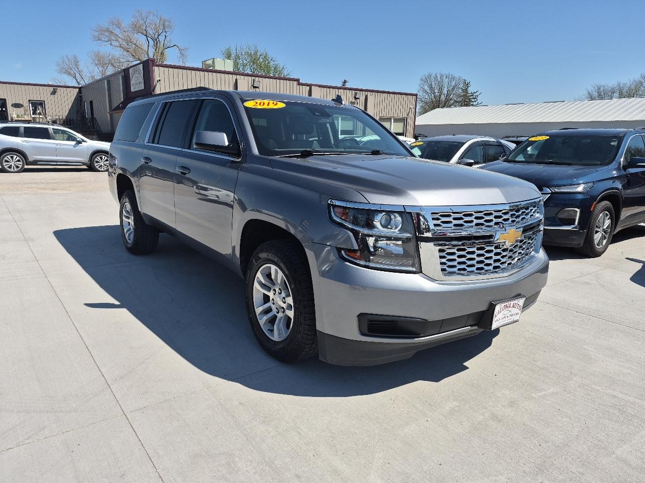 Chevrolet Suburban LT 4WD 2019