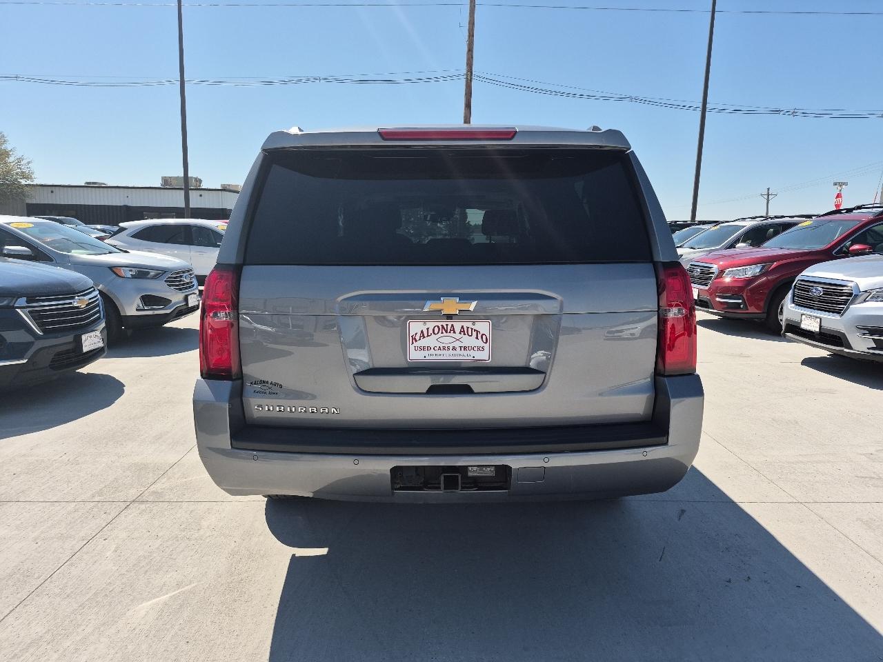 Chevrolet Suburban LT 4WD 2019