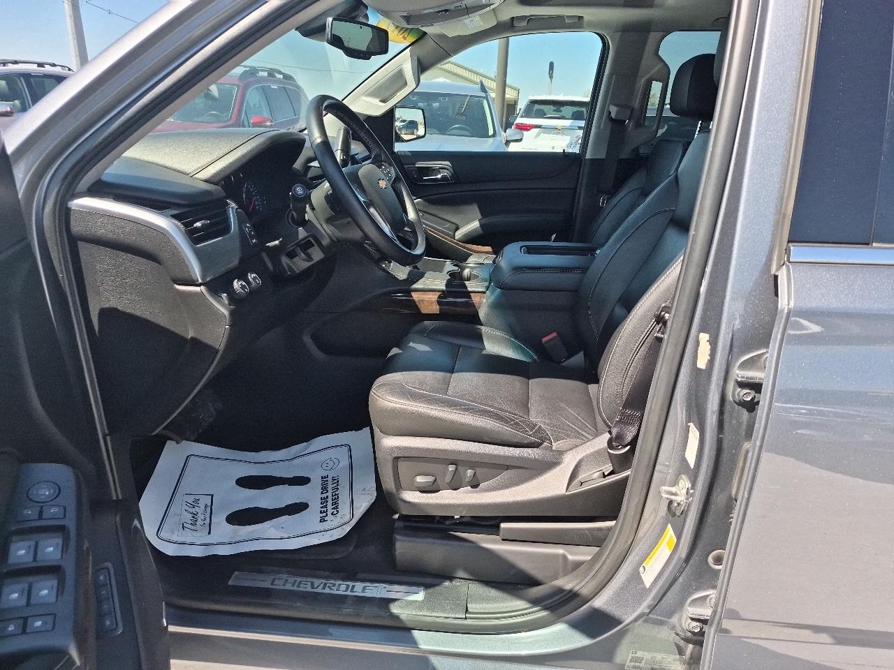 Chevrolet Suburban LT 4WD 2019