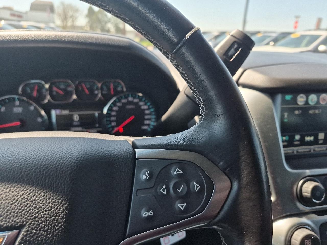 Chevrolet Suburban LT 4WD 2019