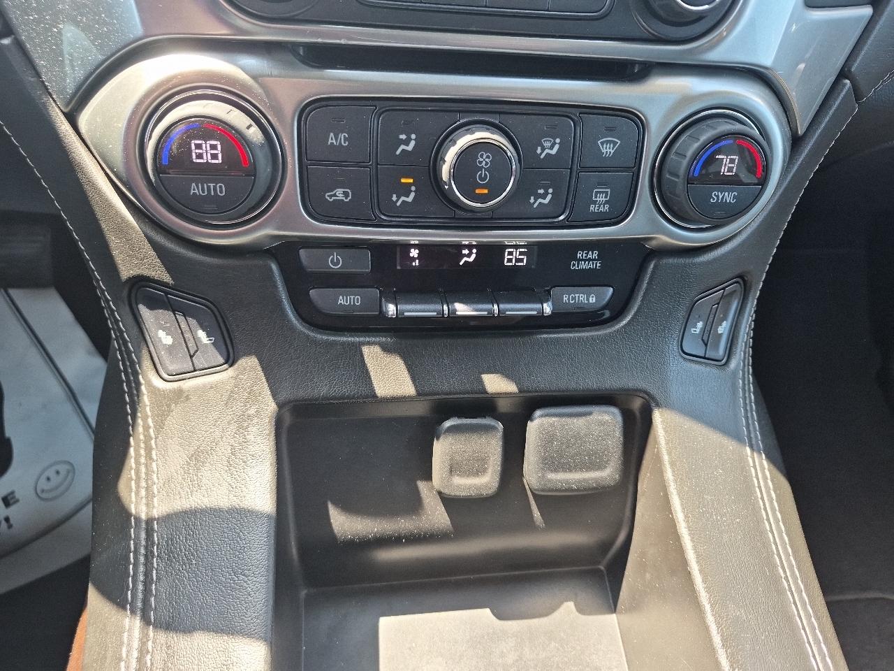 Chevrolet Suburban LT 4WD 2019