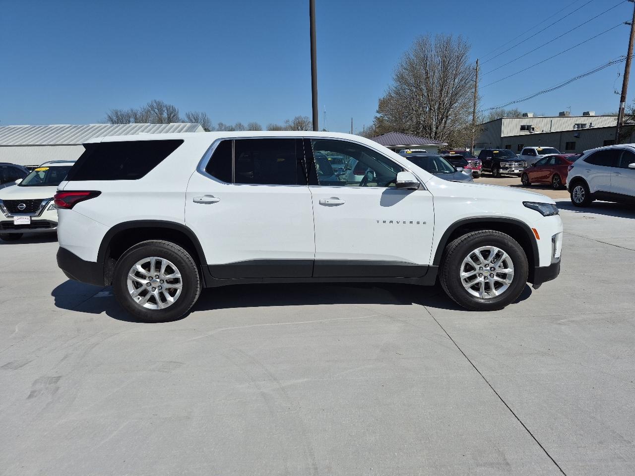 Chevrolet Traverse AWD 4dr LS w/1FL 2022