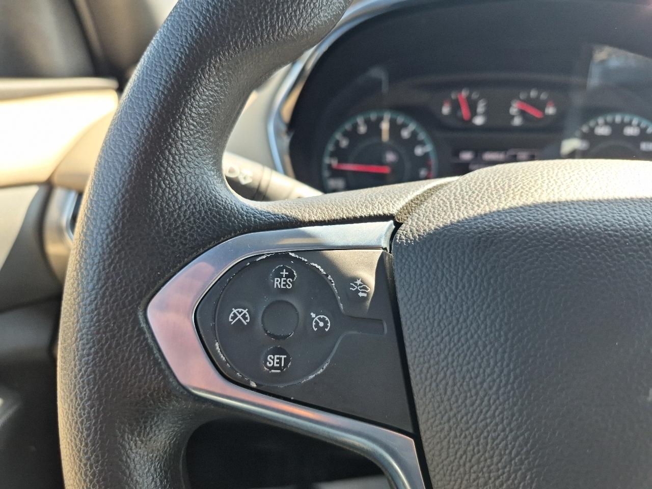 Chevrolet Traverse AWD 4dr LS w/1FL 2022