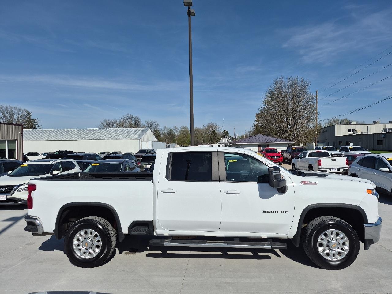 Chevrolet Silverado 2500HD LT Crew Cab Short Box 4WD 2023