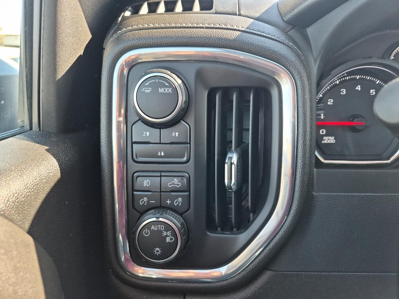 Chevrolet Silverado 2500HD LT Crew Cab Short Box 4WD 2023