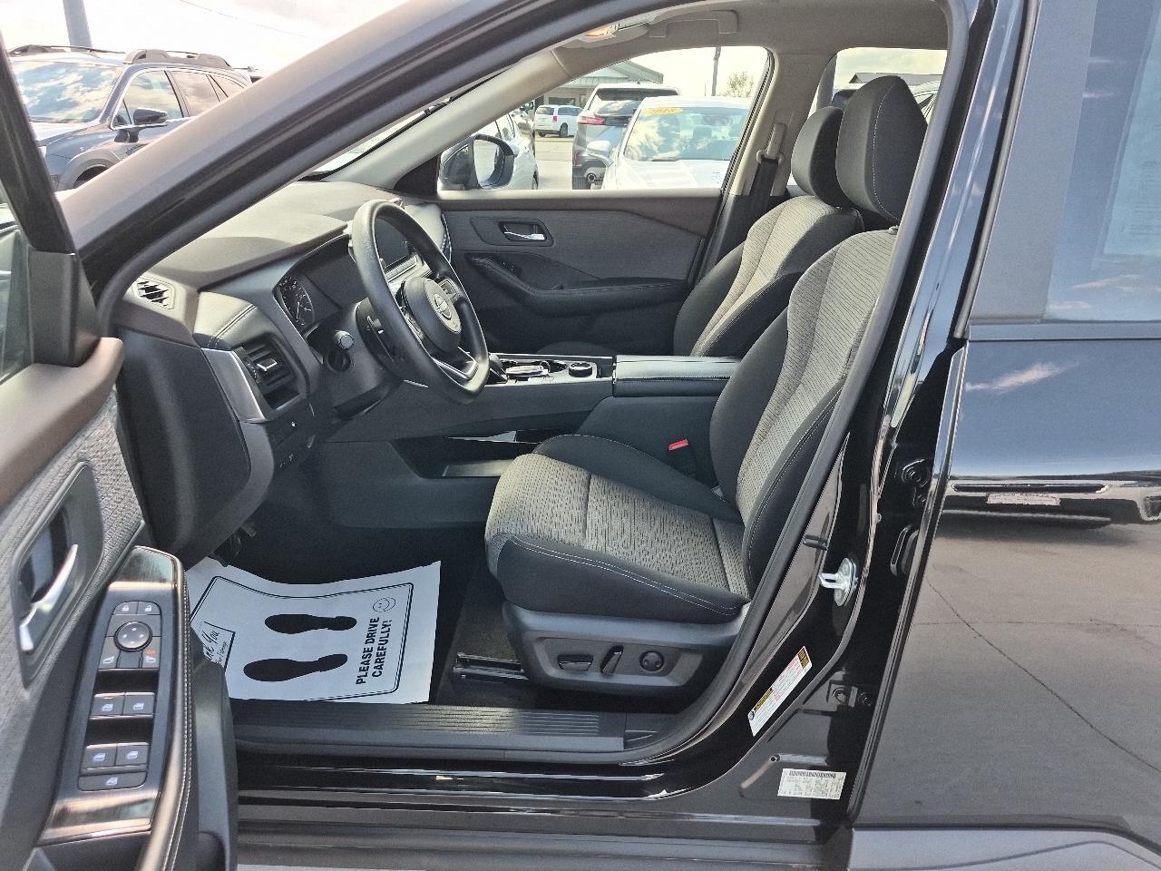 Nissan Rogue SV AWD 2023